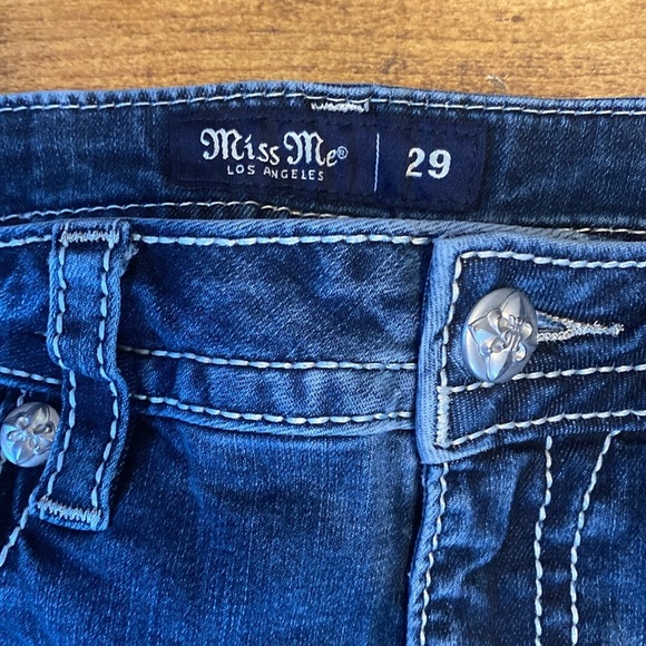 Miss Me Hailey Skinny Jeans - Picture 3 of 8